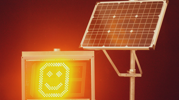 IMPACTsystems Radardisplay gamma mit Solarbetrieb